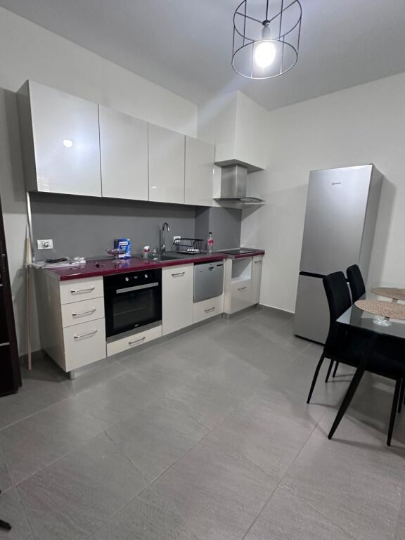 In Affitto Appartamento 1+1+1 Balcone