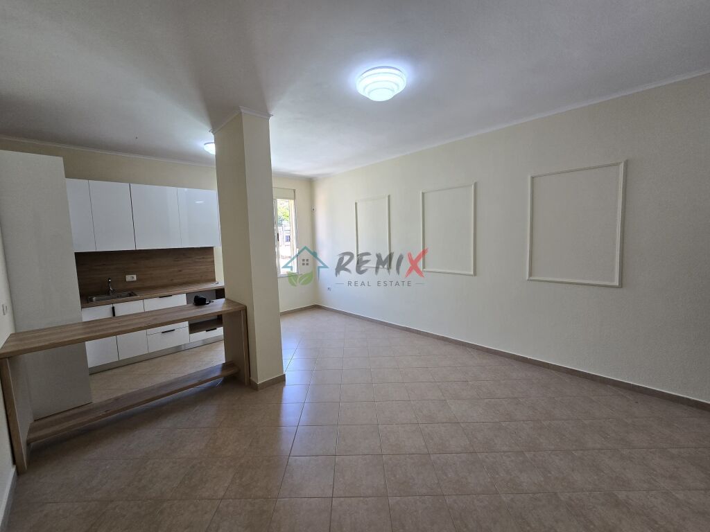 🏖️ SHITET APARTAMENT 1+1 – SHKËMBI I KAVAJËS, PRANË HOTEL LEONARDO