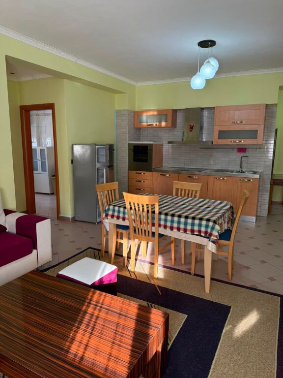 Jepet me Qera Apartament 1+1