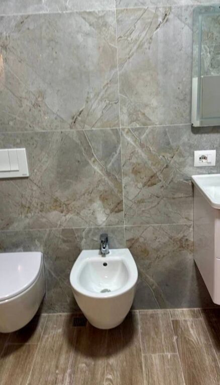 Qera Apartament 1+1 tek Zogu i Zi