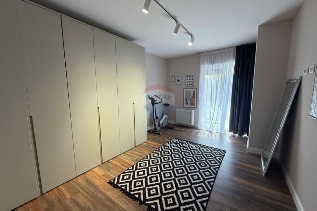 Villa - For Rent - Lake of Farka, Tirana