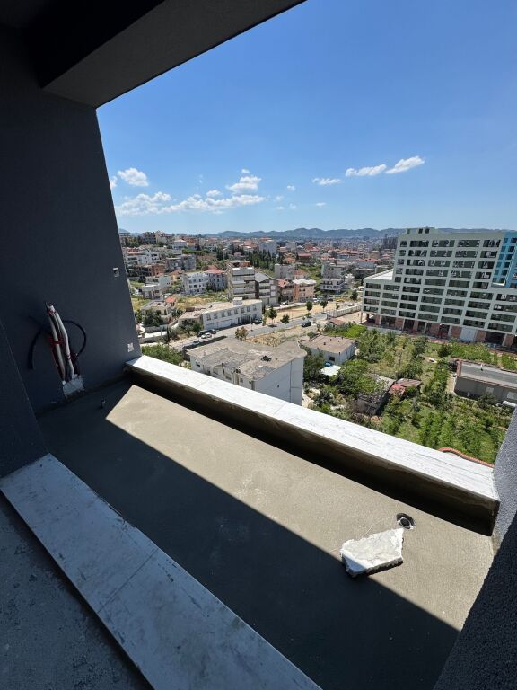 Shitet Apartament 1+1 ne Porcelan📍