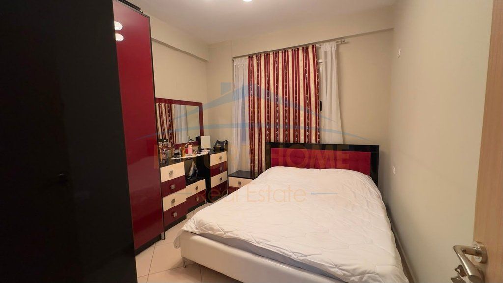 For sale, Apartment 1+1, American Hospital 3, Tirana