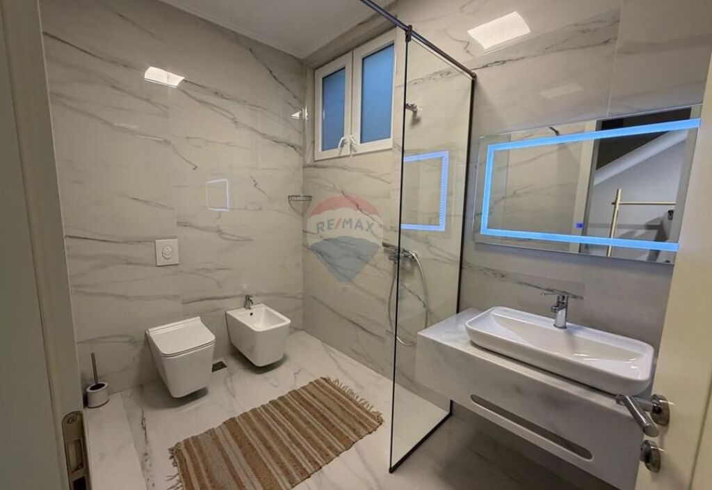 Villa - For Rent - Lake of Farka, Tirana