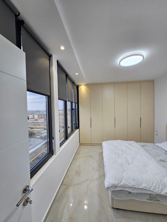 Jepet Me Qera Apartament 1+1+1 Ballkon