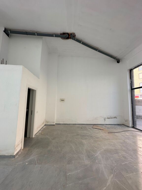 Rent | Ambjent Biznesi | Xhamlliku | 1500 €/month