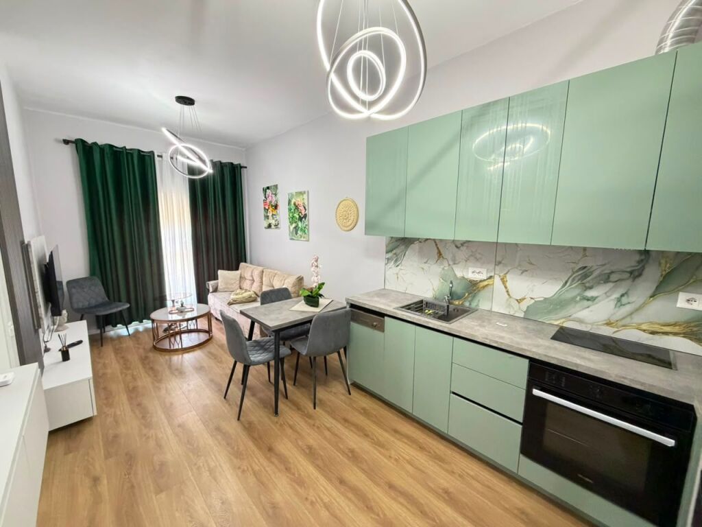 🏡Appartamento 1+1 in Affitto – 📍Ali Demi, Complesso Kadiu💶 Prezzo: 450 mila lek/mese