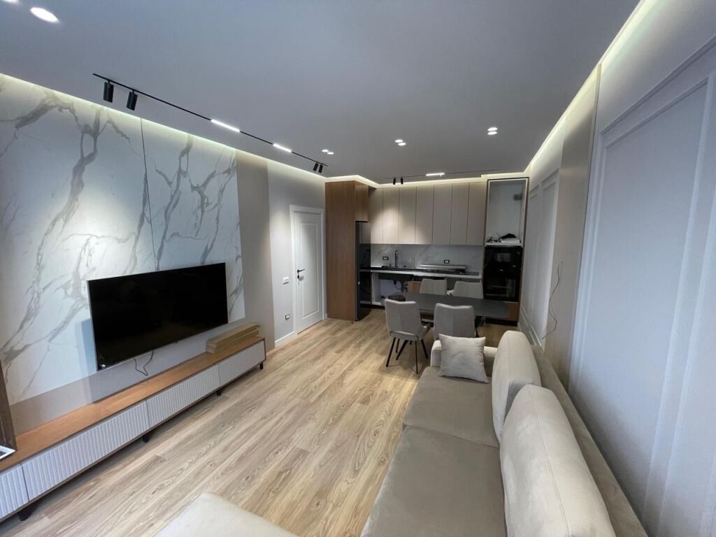 We rent a 1+1 apartment at the Dry Lake, Met Invest!