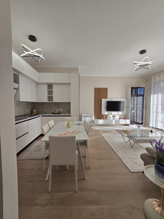 Apartment 2+1 +parking space for rent!