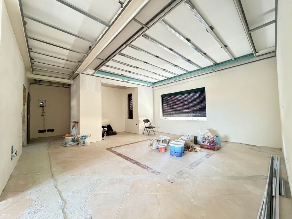 SHITET apartament 3+1 tek Universiteti "Marin Barleti", Selitë