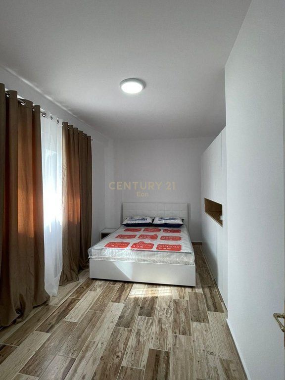 SHITET APARTAMENT 2+1 NE GOLEM 150M PRANE DETIT !