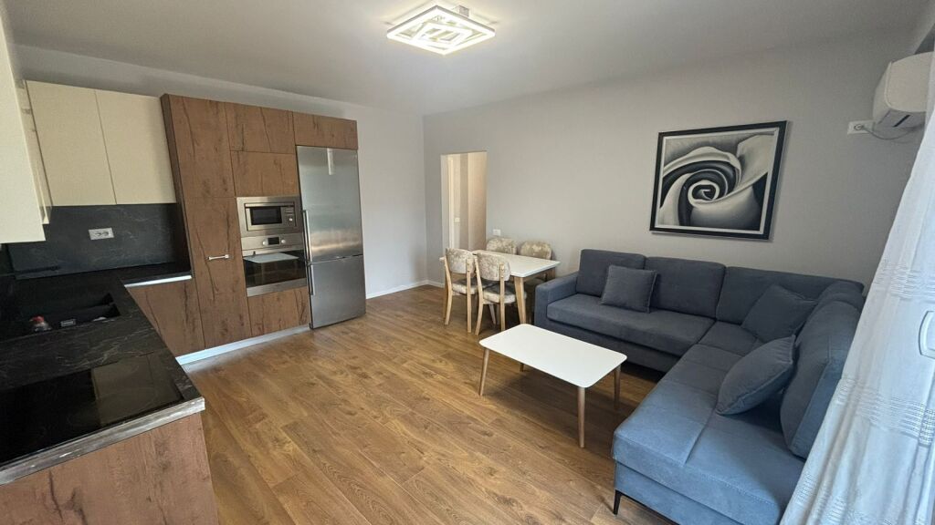 Rent | Apartament 1 + 1 | Rruga 5 Maji | 520 €/month