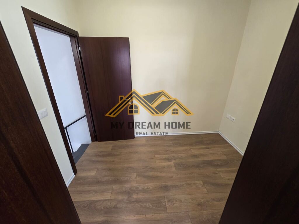 In vendita, Casa privata su 2 piani, Quartiere Re, Durazzo