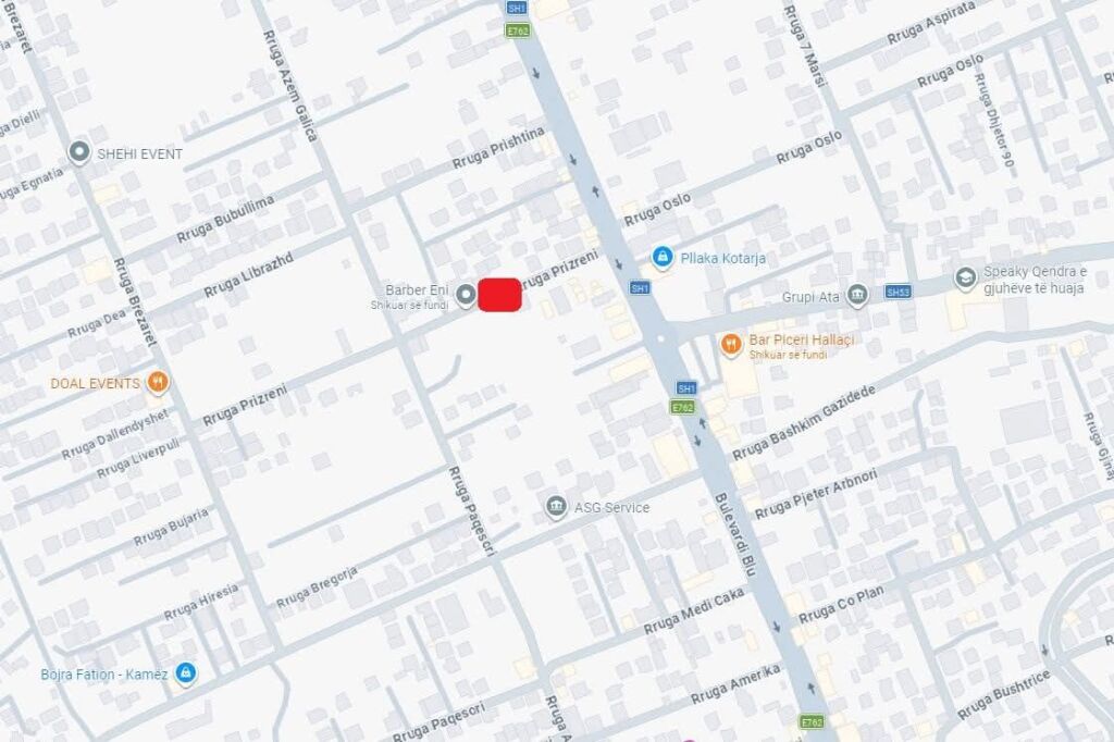 JEPET ME QERA AMBIENT KOMERCIAL 550m²– KAMEZ