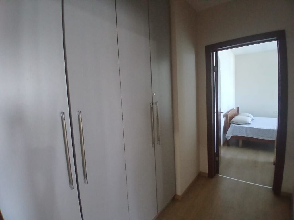 Jepet Me Qera Apartament 1+1+1 Ballkon