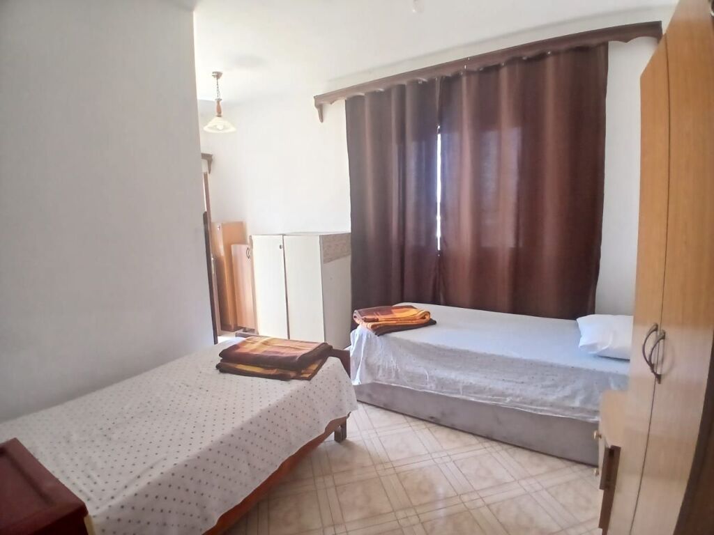 Jepet Me Qera Apartament 2+1+1 Ballkon