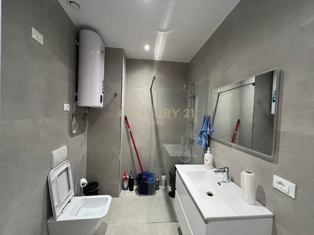 UFFICI IN AFFITTO PRESSO LAKE VIEW RESIDENCES