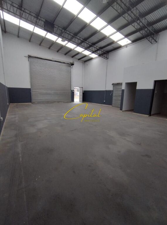 MAGAZZINO IN AFFITTO 800 M2 KOMBINAT 2.600 EURO