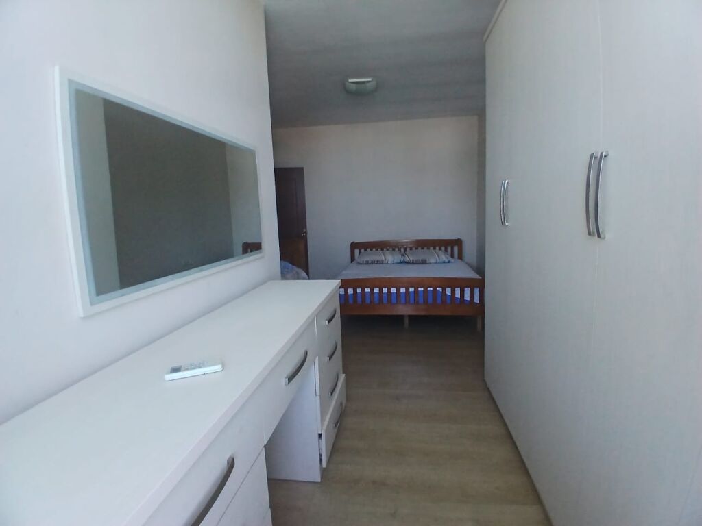 Jepet Me Qera Apartament 1+1+1 Ballkon