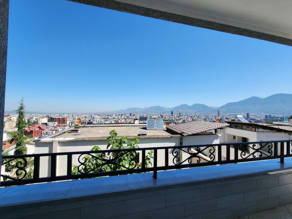 Apartament 2+1+2 me qera , Kopshti Botanik
