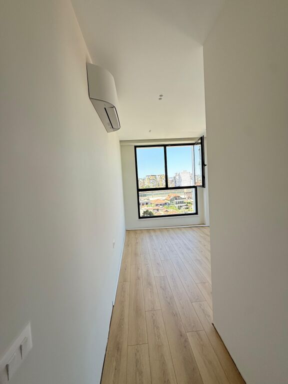 Apartament 2+1 + post parkimi per shitje tek rruga Jordan Misja