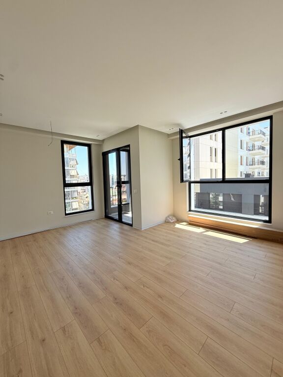 🏡 SHITET APARTAMENT 2+1 + POST PARKIMI 🚗 📍 Rruga Jordan Misja, pranë SPAK