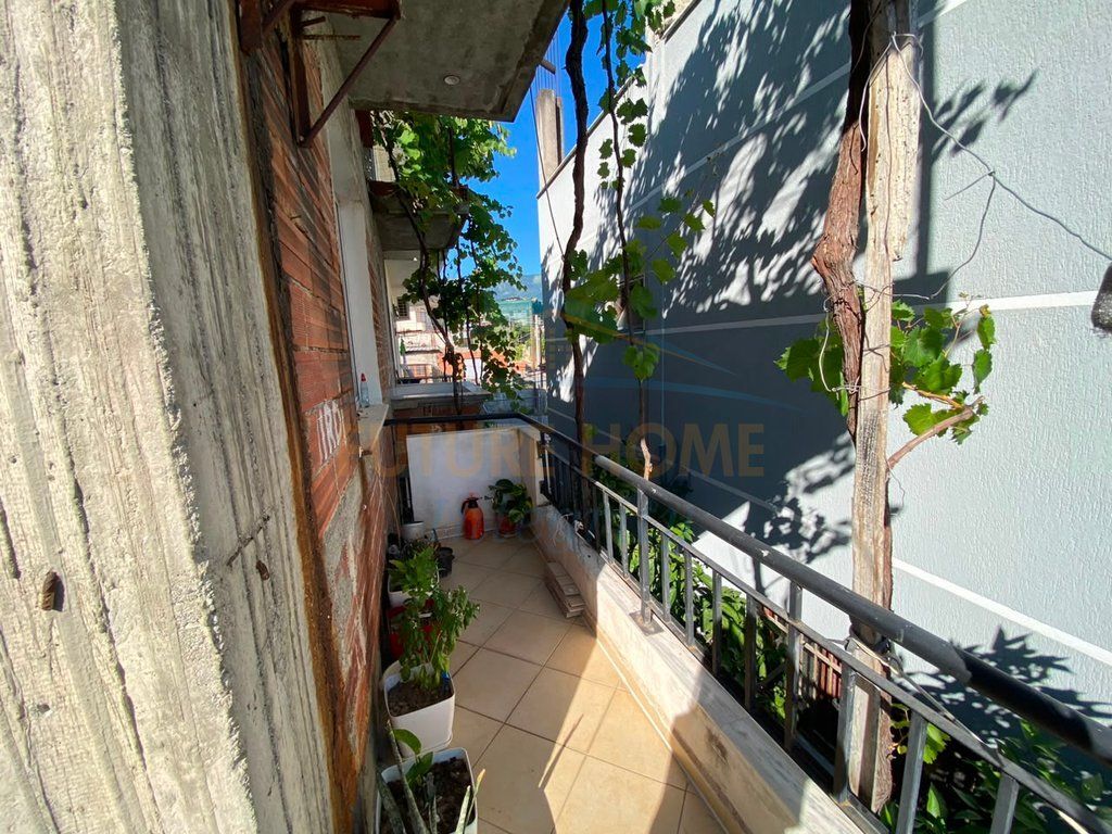 Shitet, Shtëpi Private, Sauk, Tiranë.