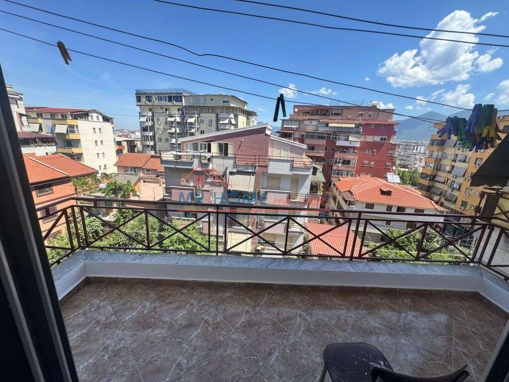 Apartment 1+1 for sale at Kodra e Diellit in Tirana