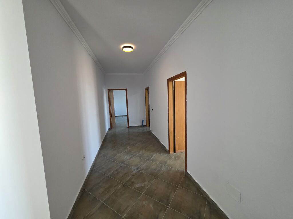 Fresk Shitet Apartament 3+1+2
