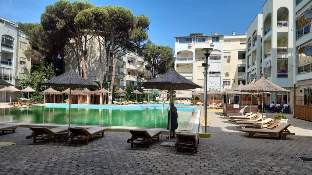 Apartament në shitje – Kompleksi Kaltersia, Mali i Robit, Golem 110.000 euro