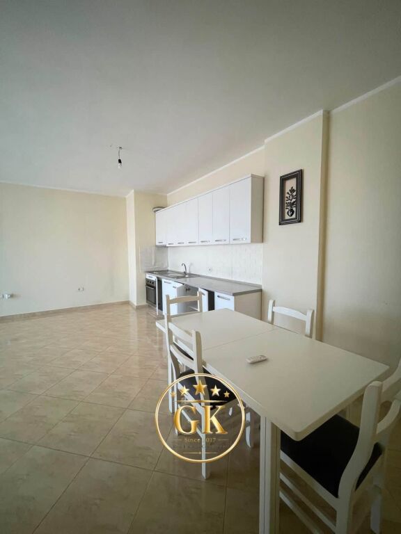 Affitto 2+1+2 con balcone spazioso 📍Centro Stazione ferroviaria • 600€ netto✅  📲