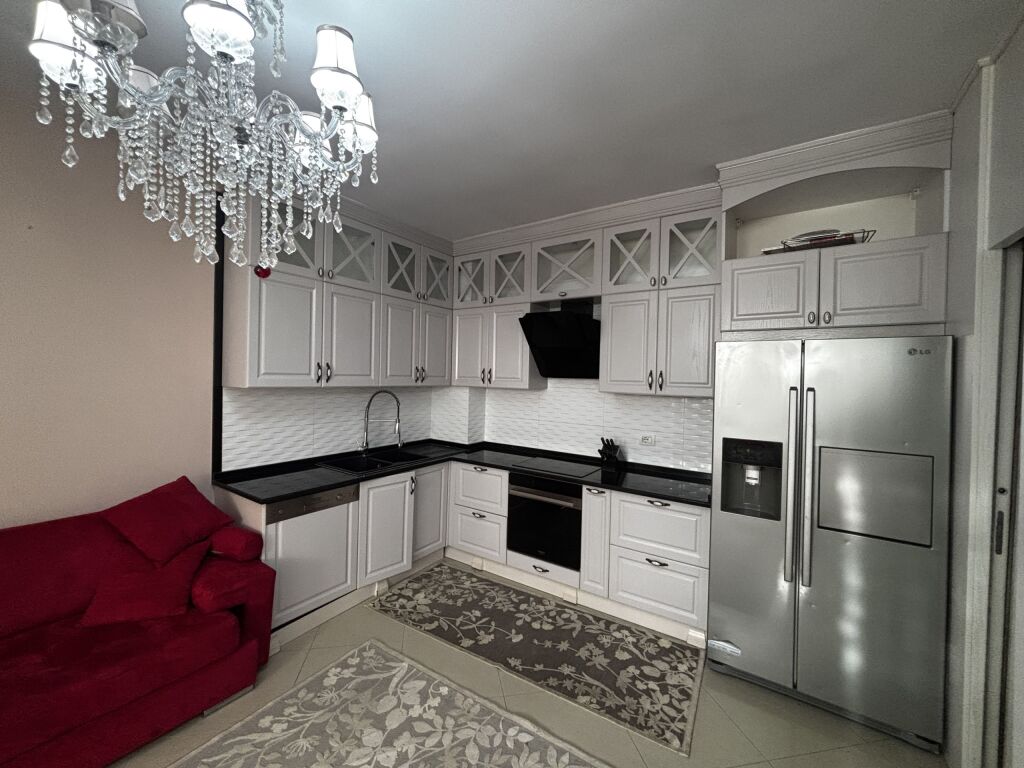 Jepet me Qira Apartamenti 2+1+2 te Ish Rajoni,Durres!