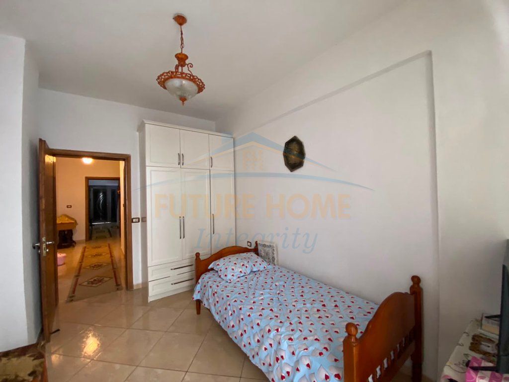 Shitet, Shtëpi Private, Sauk, Tiranë.