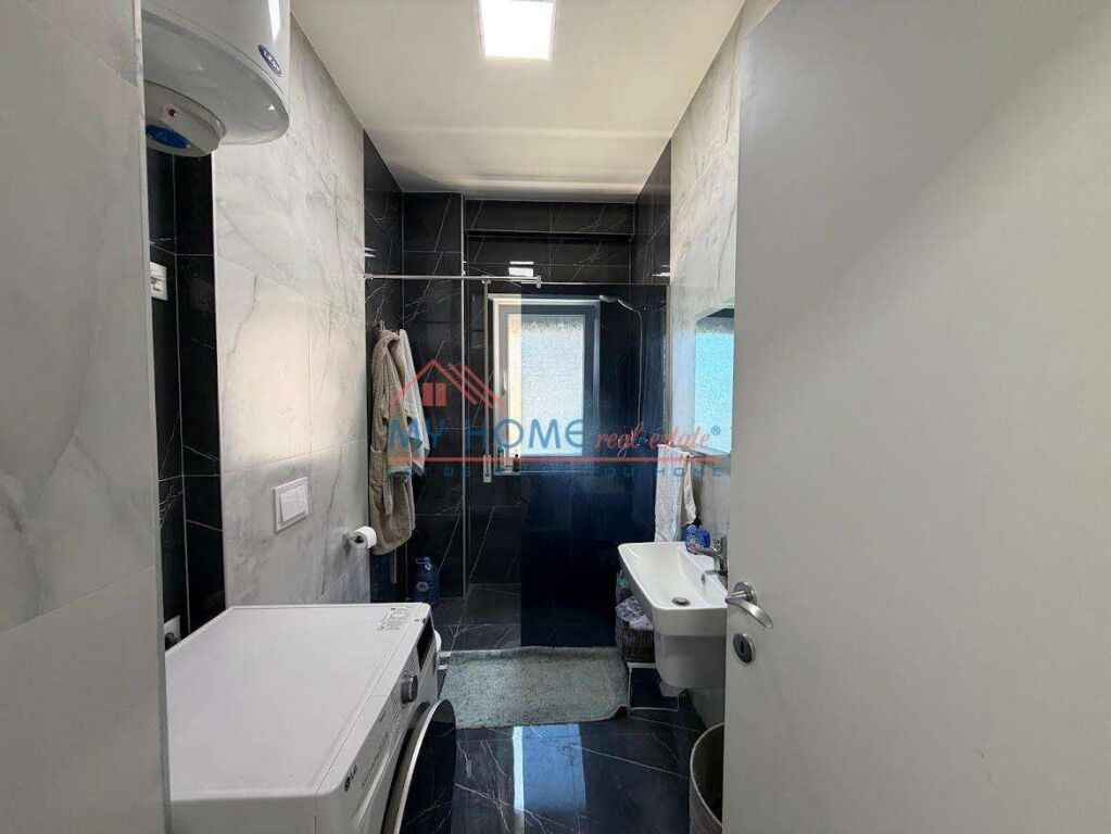 Appartamento 1+1 in Affitto Via delle Barricate Tirana