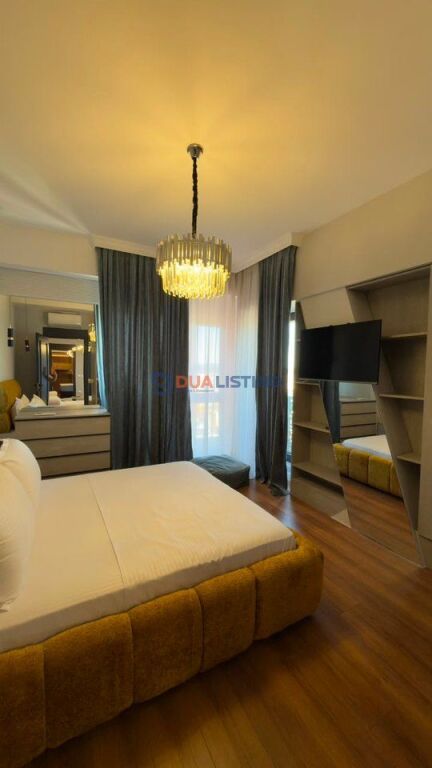 Apartment 3+1+2 for rent, Garden Building!!