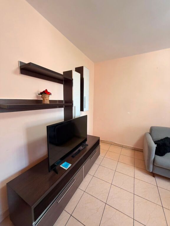 IN AFFITTO – Appartamento 1+1 nel Quartiere 18, Durazzo