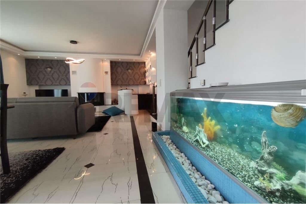 Duplex 3+1 per qira tek Blloku i Ambasadave