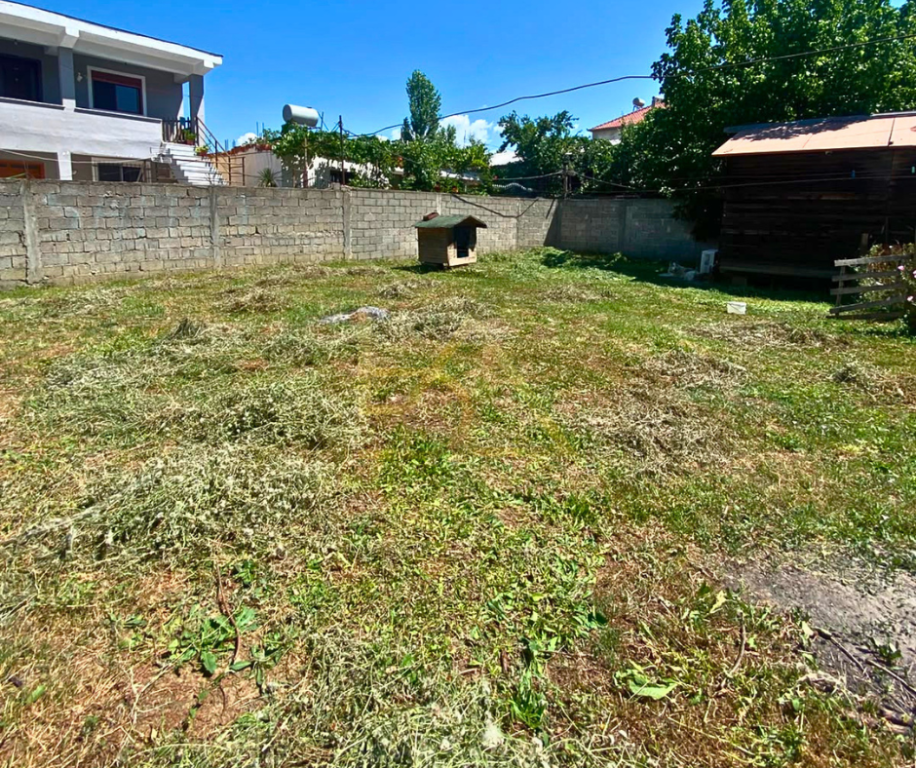 Terreno in Vendita – Kombinat, Quartiere N. 6, Tirana