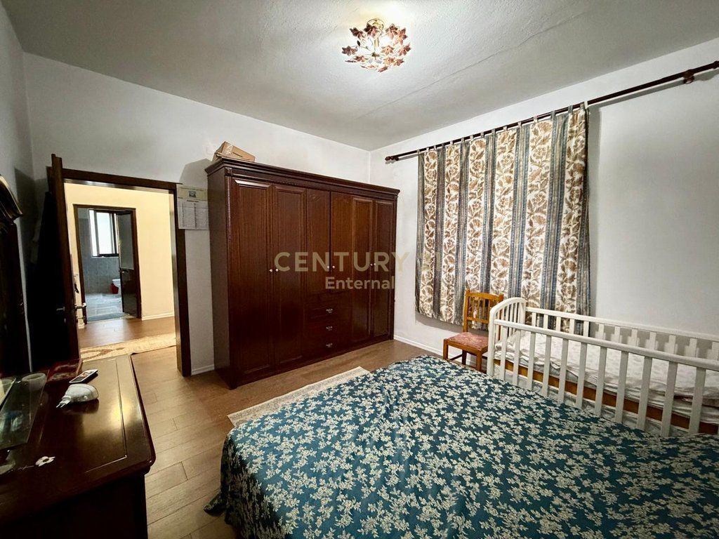 Apartment 2+1 for Rent – Commune of Paris