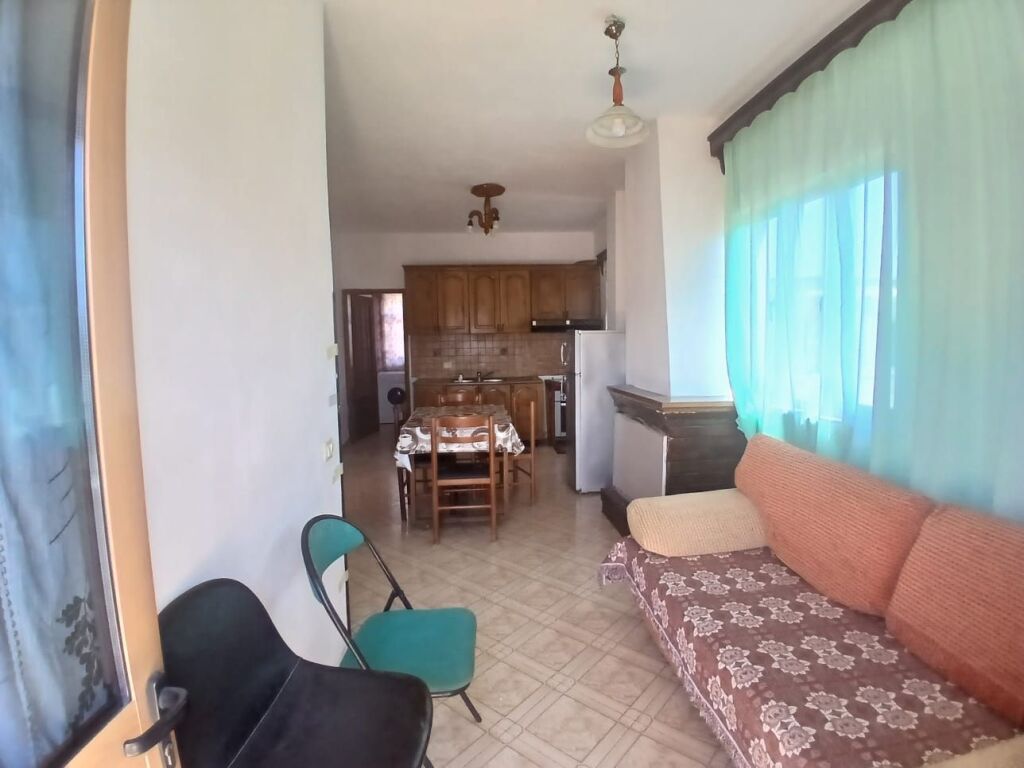 Jepet Me Qera Apartament 2+1+1 Ballkon
