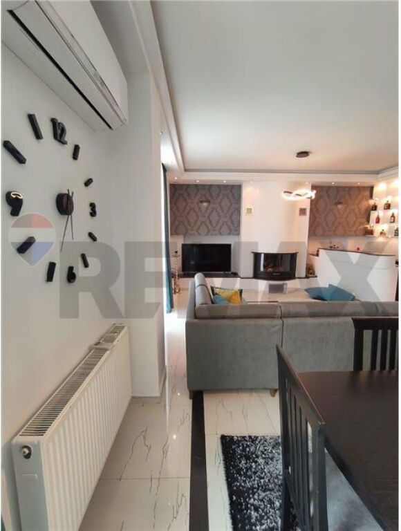 Duplex 3+1 per qira tek Blloku i Ambasadave