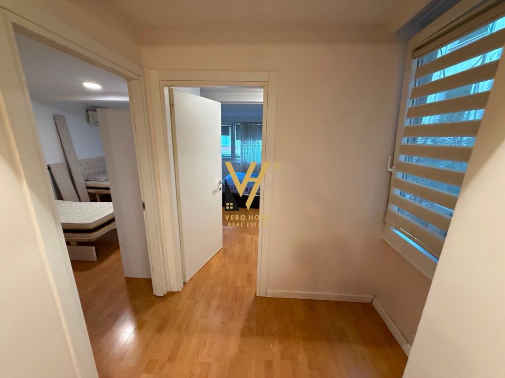 JEPET APARTAMENT 2+1 ME QERA NE ISH-BLLOK 70.000 LEKE - Widok 4