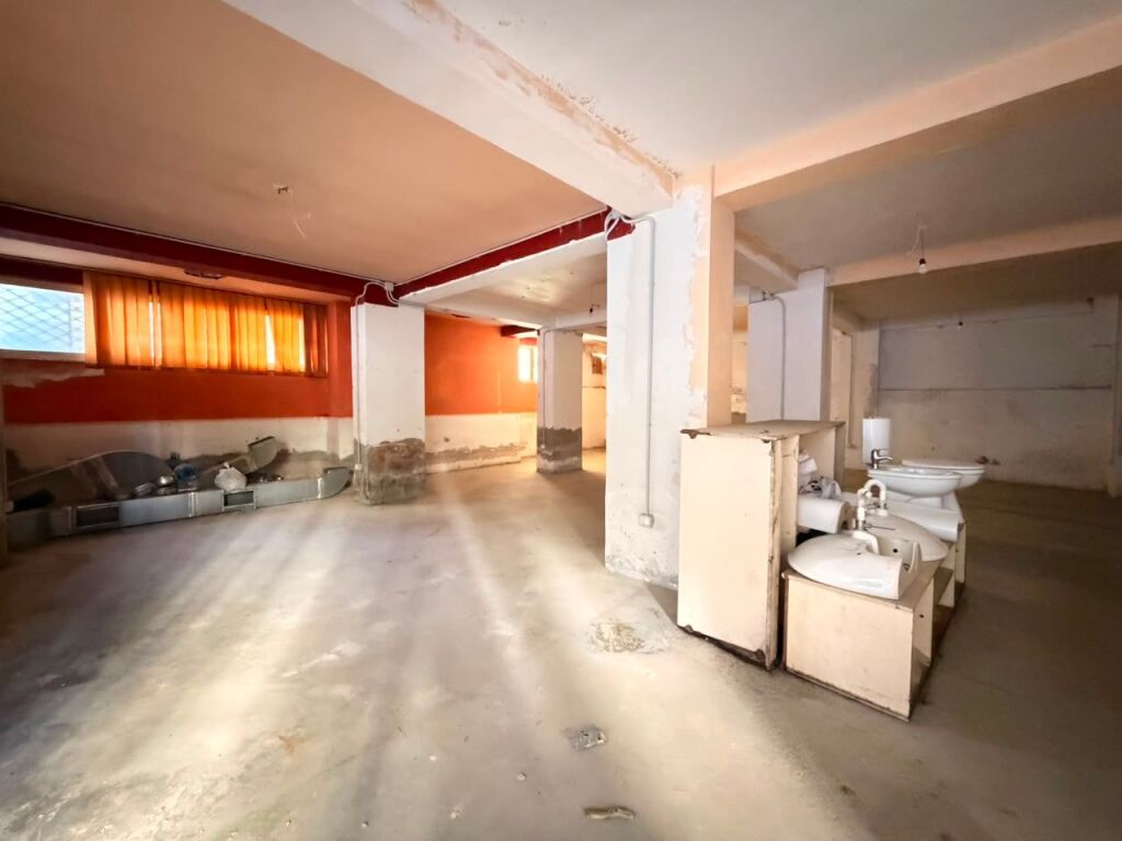 FOR SALE – Business Premises near "Befotrofi"