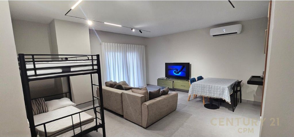 NË SHITJE APARTAMENT 1+1, VIJA E PARE, QERRET