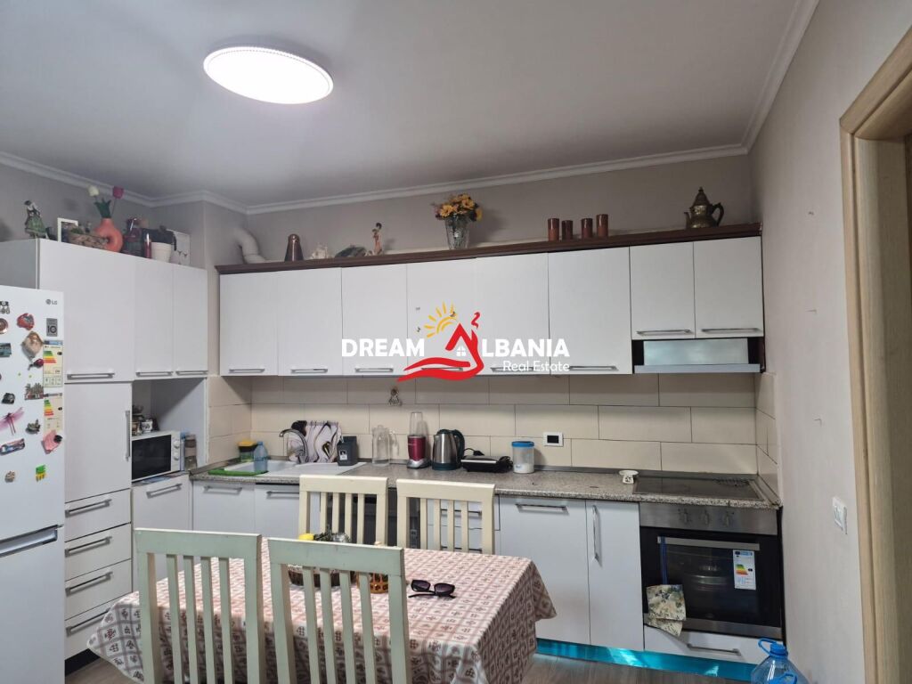 Appartamento duplex 1+1 in vendita in via Besim Alla, Yzberisht (ID 4101896