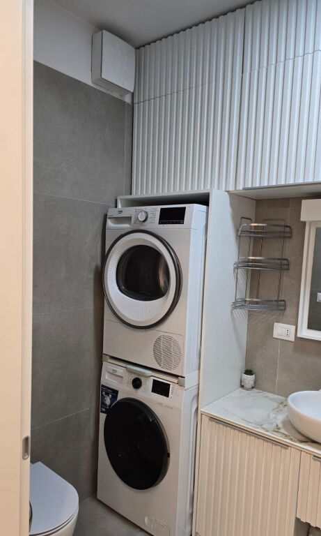 Qera | Apartament 1 + 1 | Qender| 1050 €/muaj