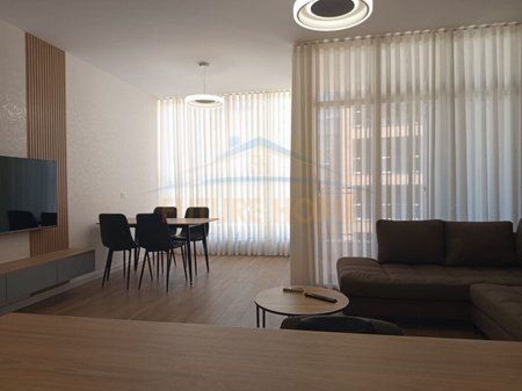 Qera, Apartament 2+1+2+Post Parkimi, Rruga Jordan Misja, Tiranë.