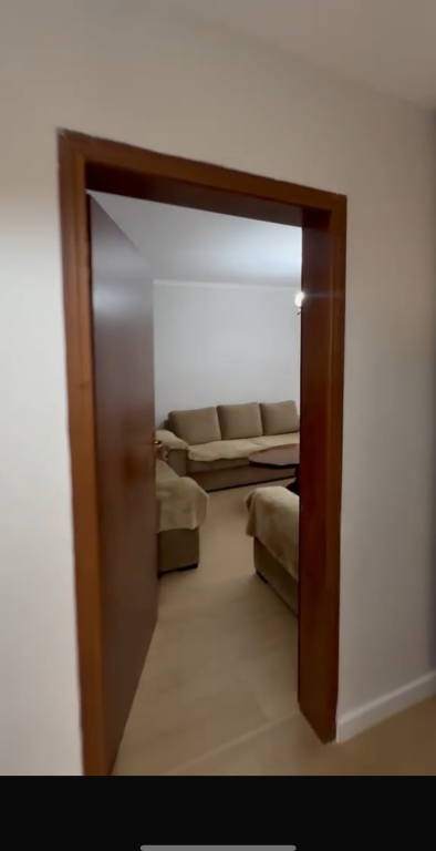 Apartament 1+1 per shitje Stacioni i Trenit Rruga Karl Gega !