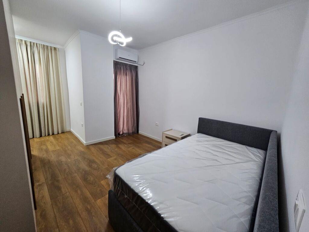 Appartamento 2+1 in affitto in via Dibra!