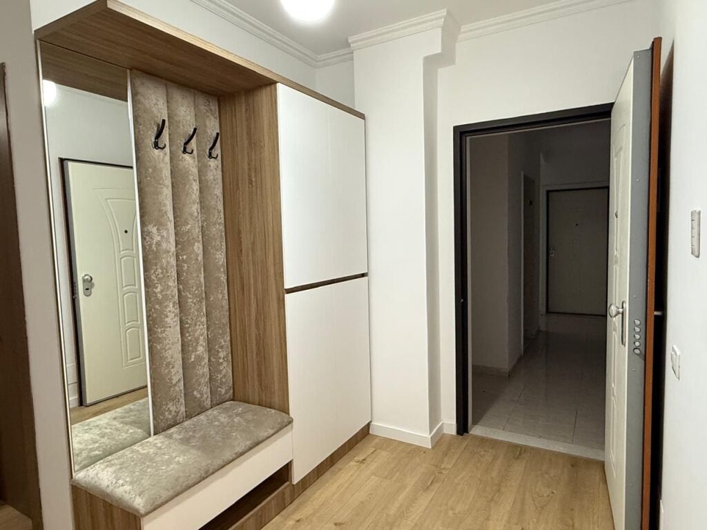 Apartment 2+1+2 +Parking Space for rent in Dry Lake, near Hotel Radisson.